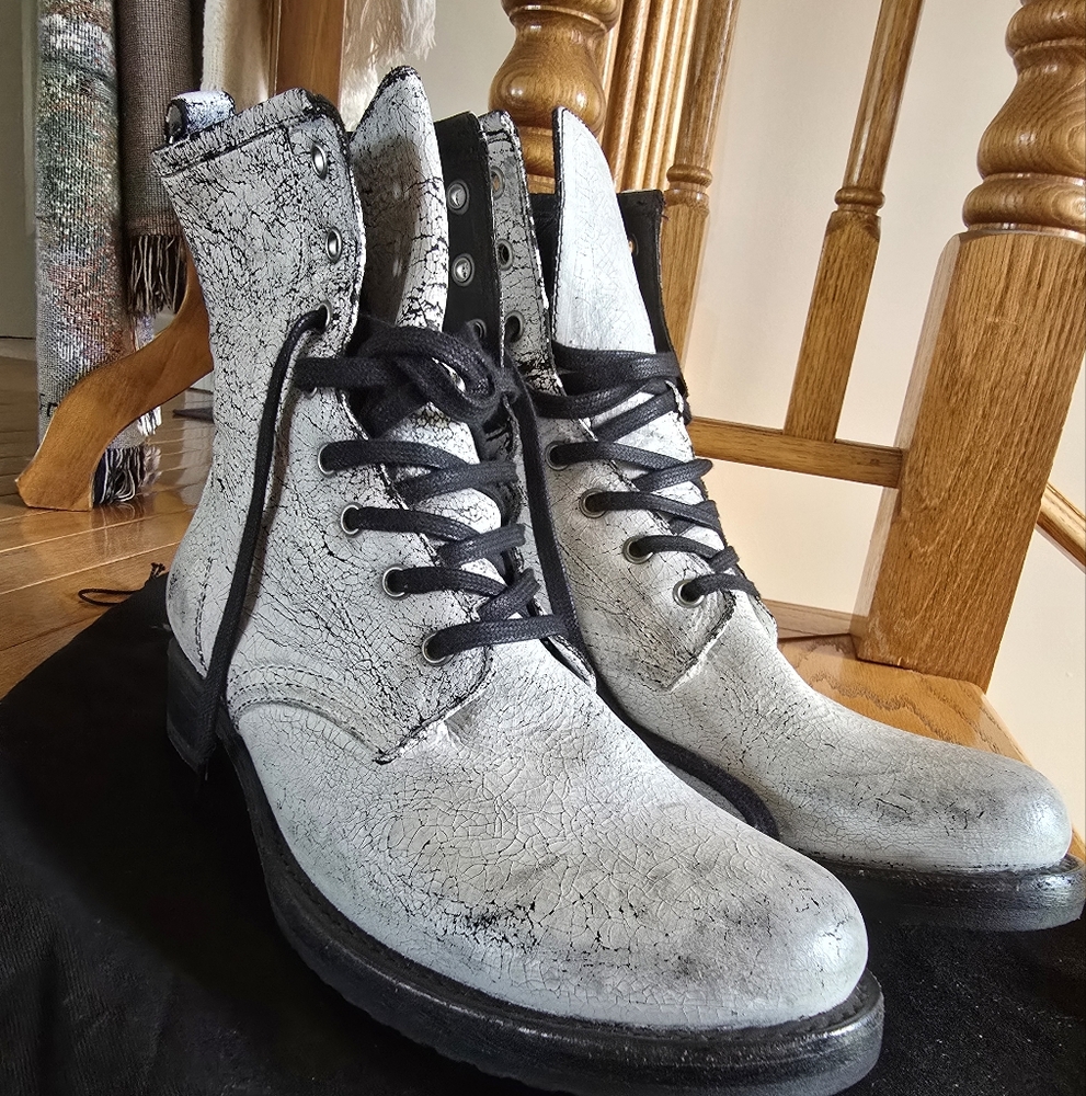 Frye Veronica Combat Laceups